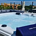 Onesixone-cleverdetails, Luxury Villa, Sleeps 8 Adults 2 Children, Private Pool And Jacuzzi * Βιλαμούρα