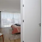 Villa Onesixone-cleverdetails, Luxury Villa, Sleeps 8 Adults 2 Children, Private Pool And Jacuzzi Vilamoura