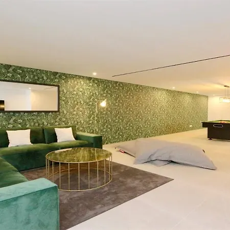 Villa Onesixone-cleverdetails, Luxury Villa, Sleeps 8 Adults 2 Children, Private Pool And Jacuzzi Vilamoura