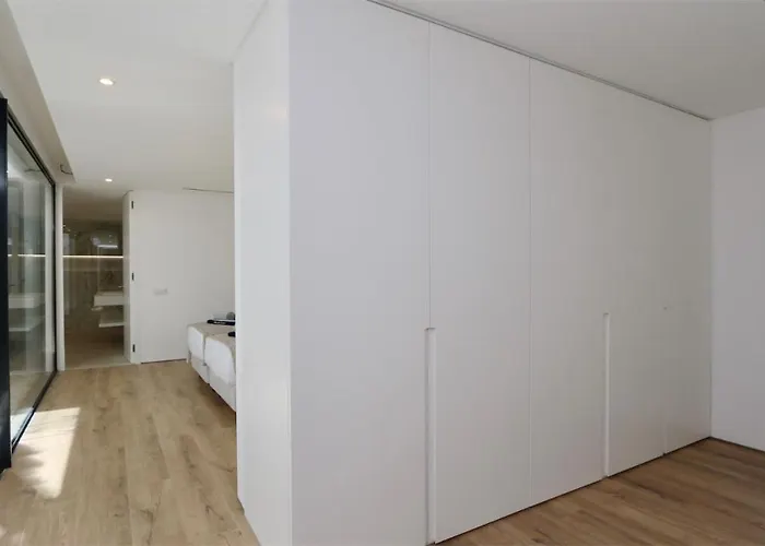 别墅 Onesixone-cleverdetails, Luxury Villa, Sleeps 8 Adults 2 Children, Private Pool And Jacuzzi *