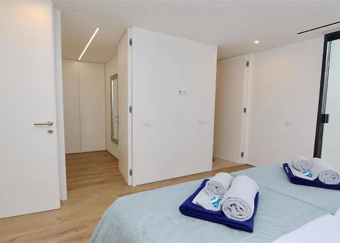 别墅 Onesixone-cleverdetails, Luxury Villa, Sleeps 8 Adults 2 Children, Private Pool And Jacuzzi